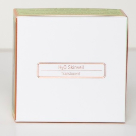 Pixi H20 Skinveil Powder in translucent - Picture 4 of 4